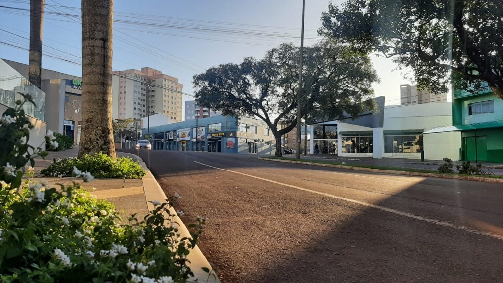 Cascavel amanhece com clima frio, mas dia será ensolarado