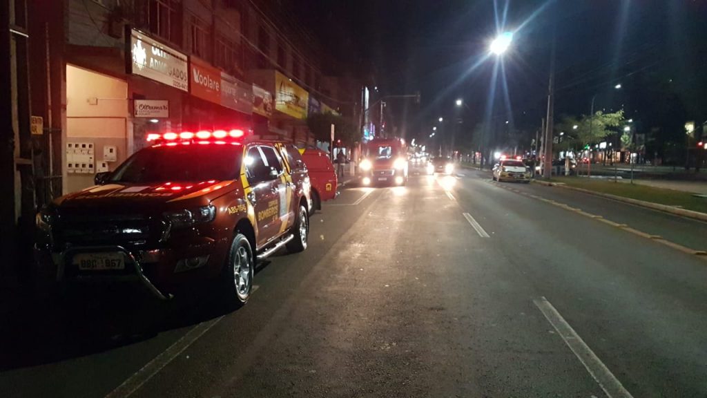Jovem esfaqueado no drive-thru do McDonald’s morre no hospital