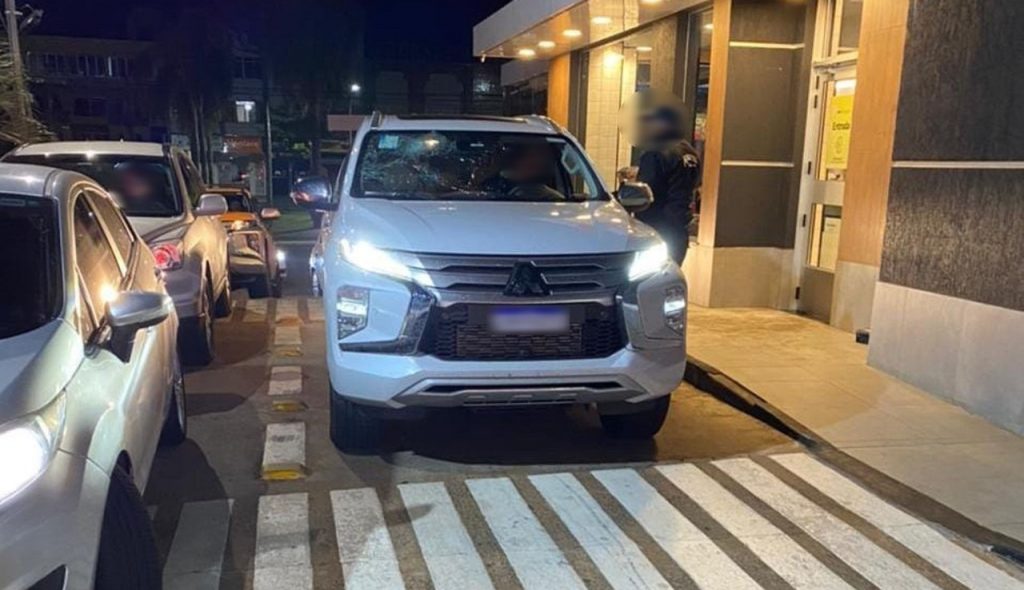 Vídeo mostra suspeito da morte de Gabriel Baiça em fuga em drive-thru