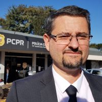 Imagem referente a Advogado da família afirma que acusado empurrou Airton Guilherme Ramos contra ônibus para matá-lo