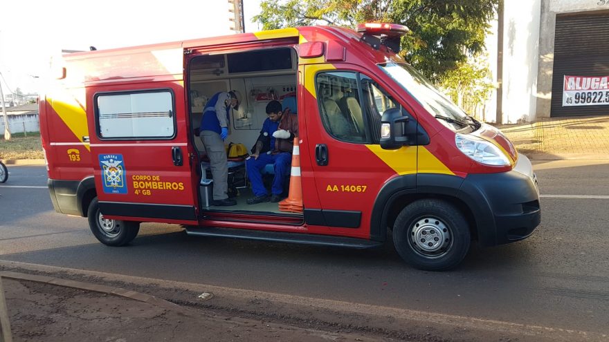 Motociclista fica ferido em acidente de trânsito no Bairro Cataratas