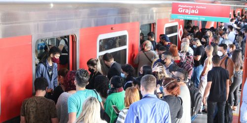 Imagem referente a Em SP, Linha 9-Esmeralda apresenta nova falha nesta terça-feira