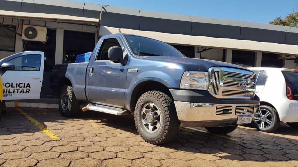 Caminhonete F-250 tomada durante assalto em Corbélia é localizada em Cascavel
