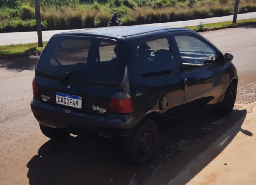 Quatro são detidos pela GM com veículo Twingo que havia sido furtado