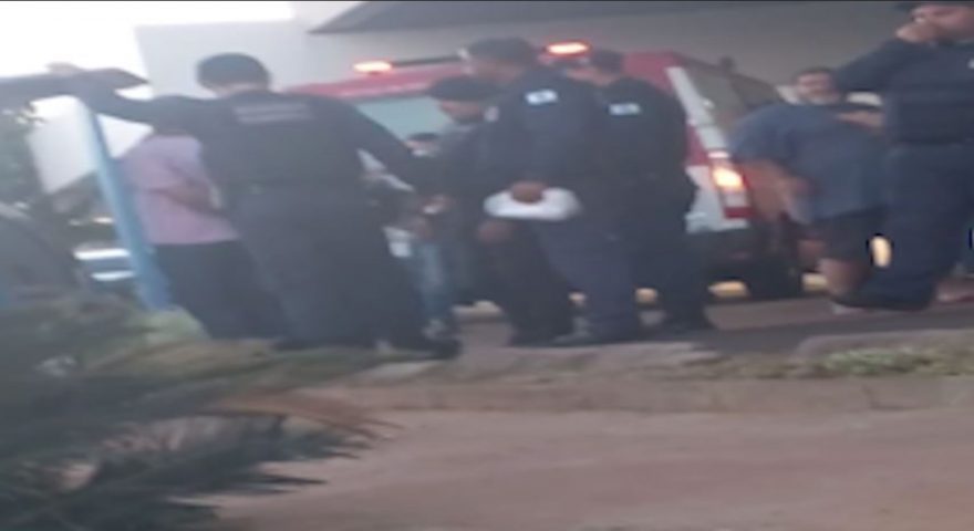 Vídeo: Crianças assustadas choram com medo de homem supostamente armado na UPA Veneza