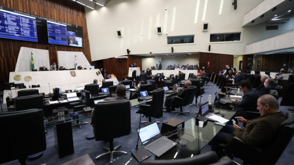 Aprovado projeto que atualiza lei que trata da violência obstétrica no Paraná