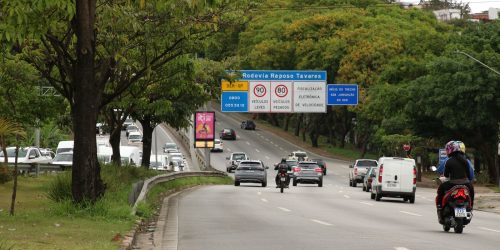 Cartilha dá dicas para turistas em viagens de carro Imagem referente a Cartilha dá dicas para turistas em viagens de carro