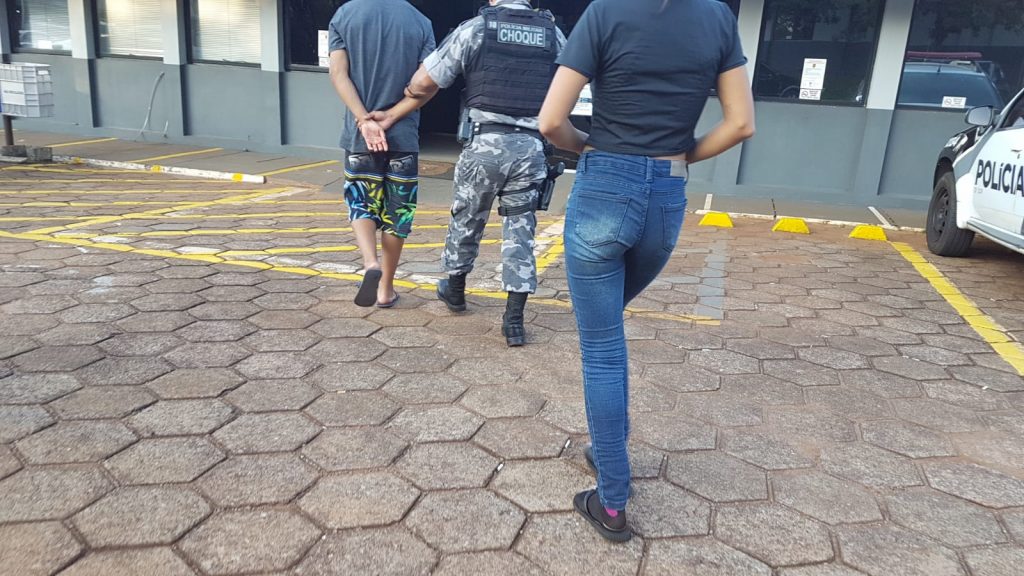 Crack, maconha e cocaína: mulher é detida e adolescente apreendido no XIV de Novembro
