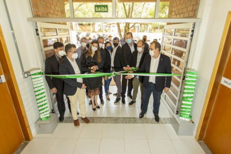 UEM inaugura novo bloco didático e administrativo de Ciências Contábeis Imagem referente a UEM inaugura novo bloco didático e administrativo de Ciências Contábeis
