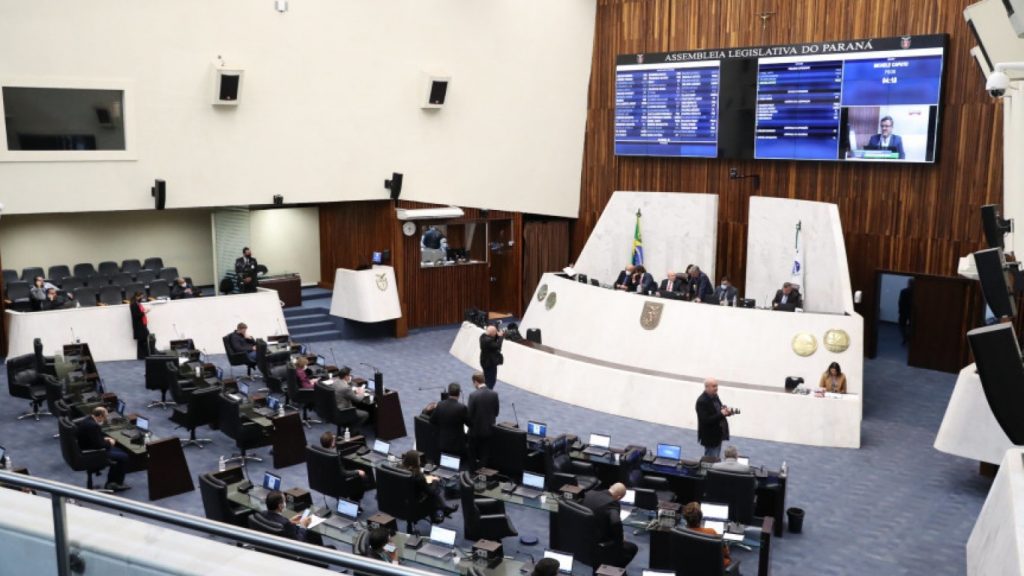 Ex-diretor-geral brasileiro da Itaipu, general Silva e Luna recebe o título de Cidadão Honorário do Paraná na terça-feira (31)