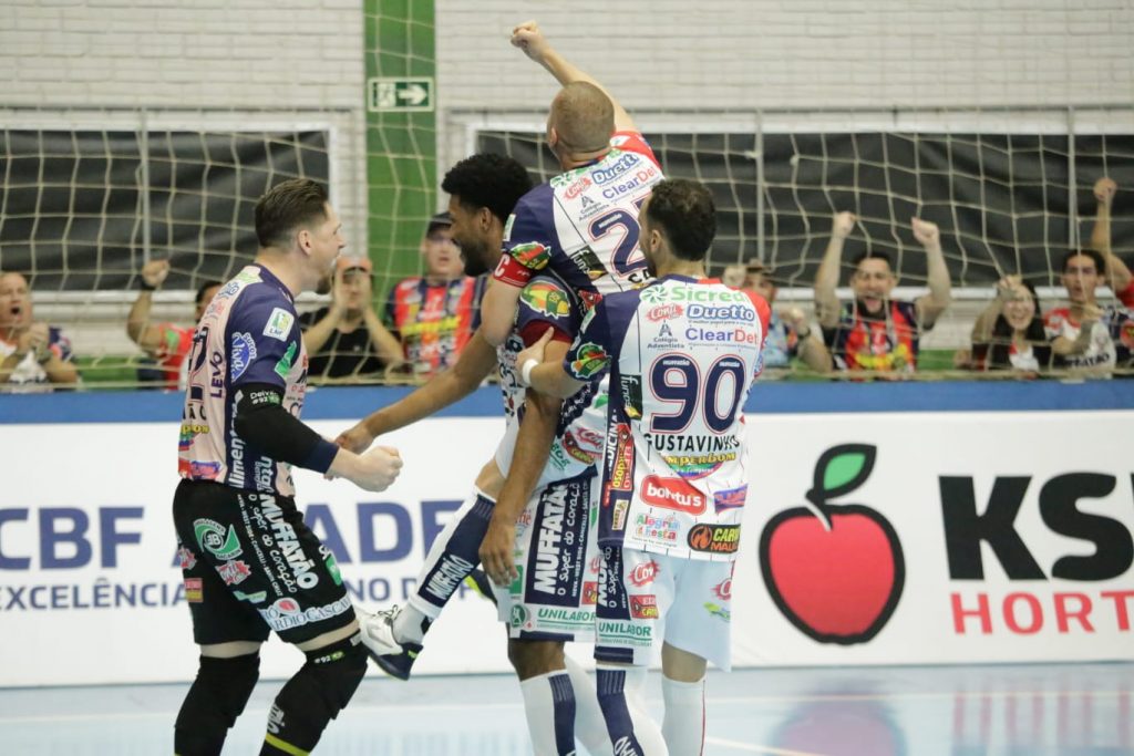 Cascavel Futsal enfrenta Foz Cataratas no Ginásio da Neva pela Liga Nacional