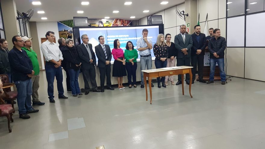 Prefeitura assina ordem de serviço da Escola Maria Tereza Figueiredo e licitação de reforma da Escola Maria dos Prazeres Neres da Silva