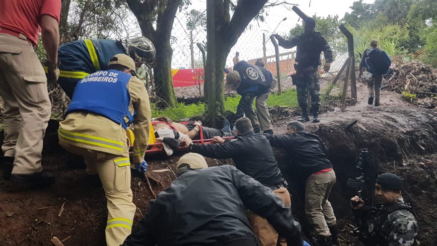 Homem é encontrado ferido caído em rio no Bairro Santa Cruz