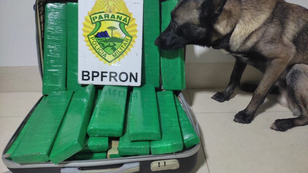 BPFron tira de circulação mais de 15kg de maconha em Umuarama