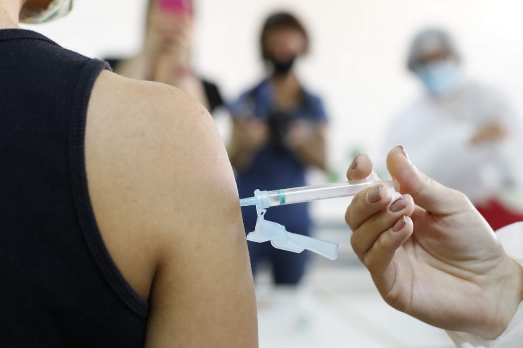 Vacinação da gripe em Cascavel não atinge nem 50% do público-alvo; Saiba quem pode e onde receber a dose