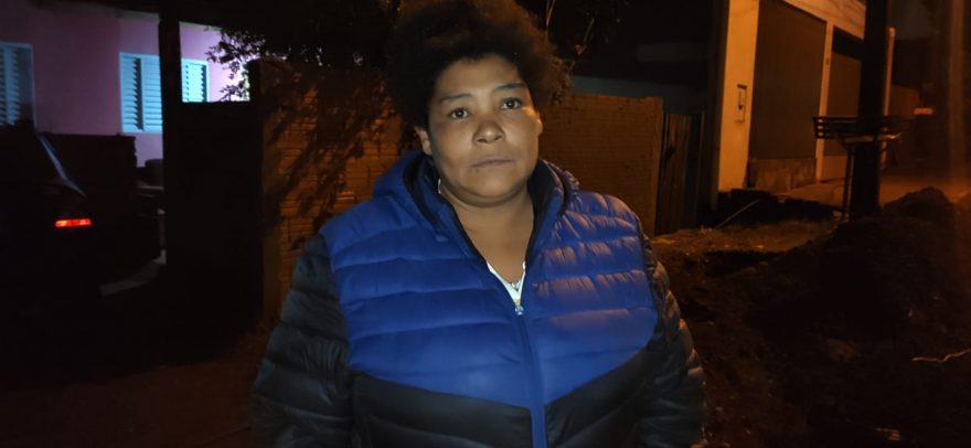 Moradores reclamam de buraco exposto após obra da Sanepar no Julieta Bueno