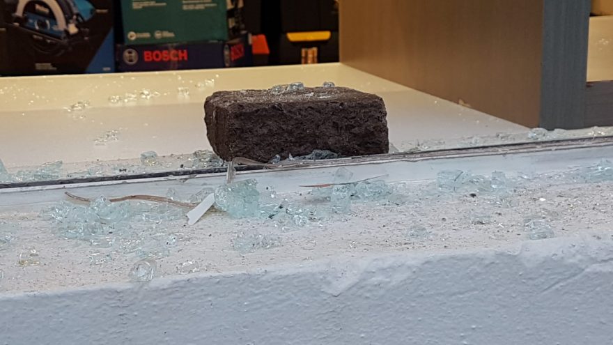 Loja de departamento é arrombada por marginais que deixam grande prejuízo