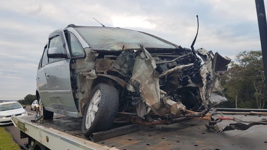 Seis pessoas ficam feridas em forte acidente de trânsito na BR-277, nas proximidades de Santa Tereza do Oeste