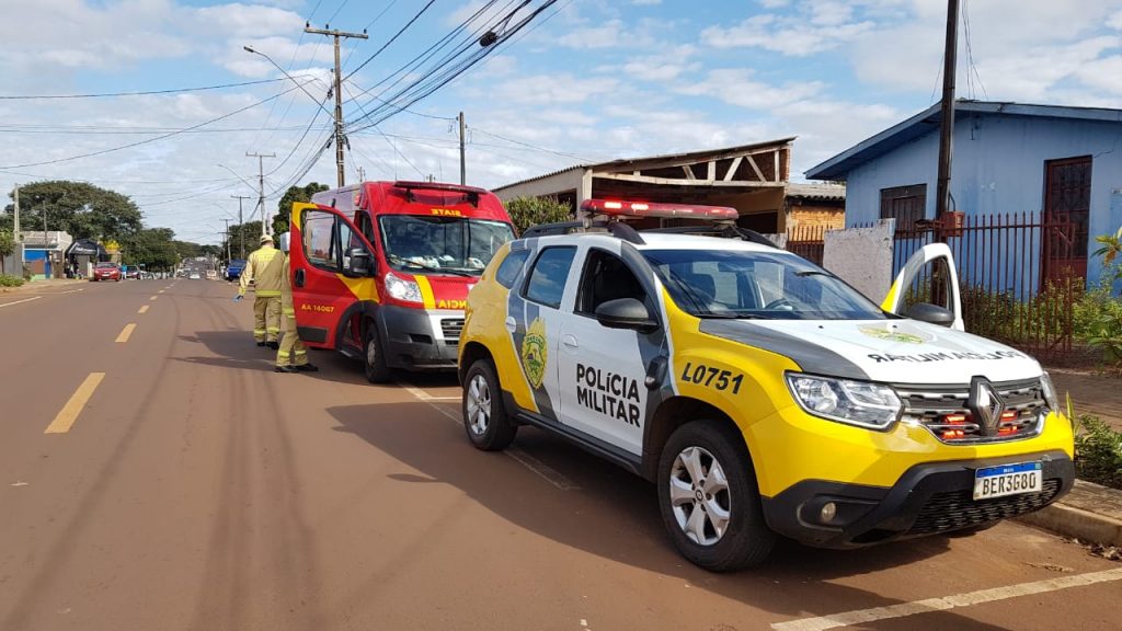 Vítima de queda é socorrida com diversos ferimentos na cabeça e rosto