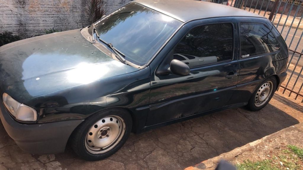 Volkswagen Gol é furtado e donos pedem ajuda para encontrá-lo