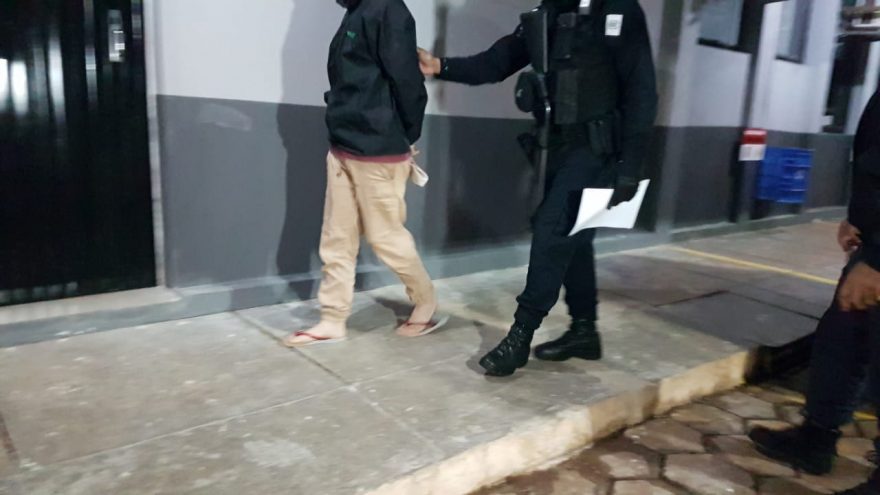 Em abordagem no Floresta, GM encontra jovem com mandado de prisão em aberto