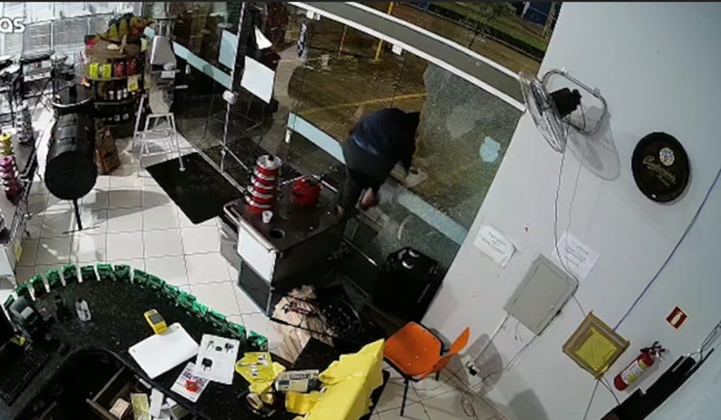 Alarmes disparados não intimidam ladrões em Cascavel