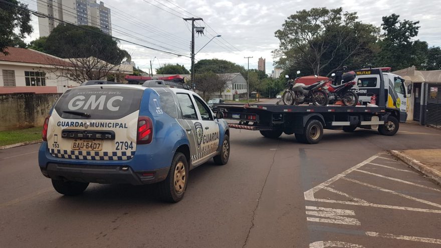 Duas motos que foram furtadas ontem são recuperadas pelas equipes da GM e PM