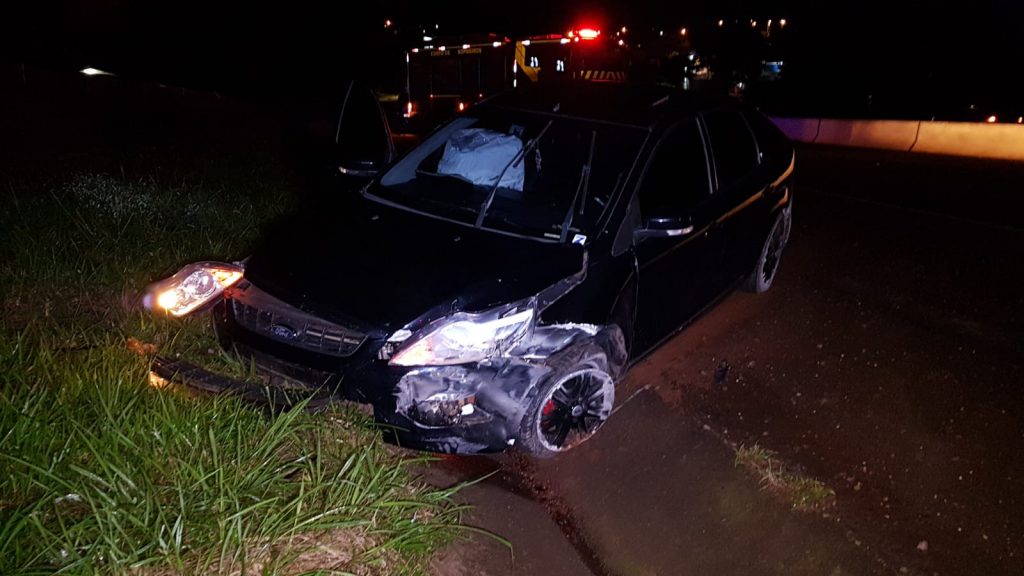 Motociclista tenta auxiliar vítimas de uma colisão na BR-467, mas é atingido por outro automóvel que seguia na rodovia