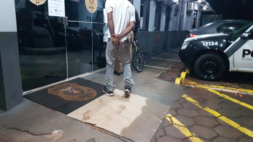 Homem com mandado de prisão em aberto é preso pela PM no Jardim Veneza