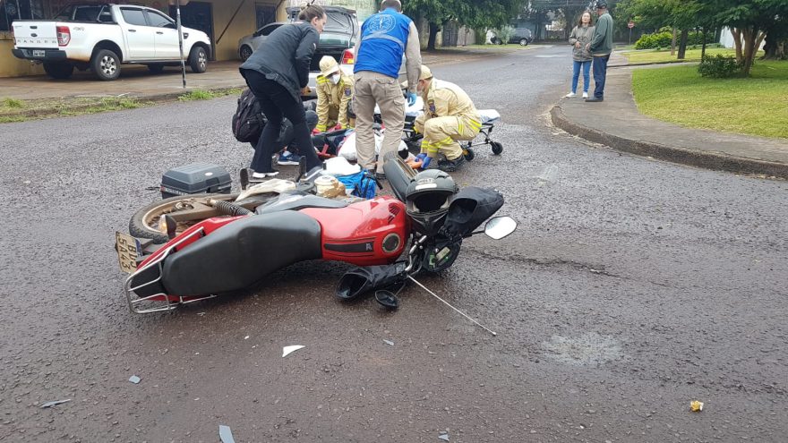 Civic e CG colidem no Jardim União e motociclista fica ferido