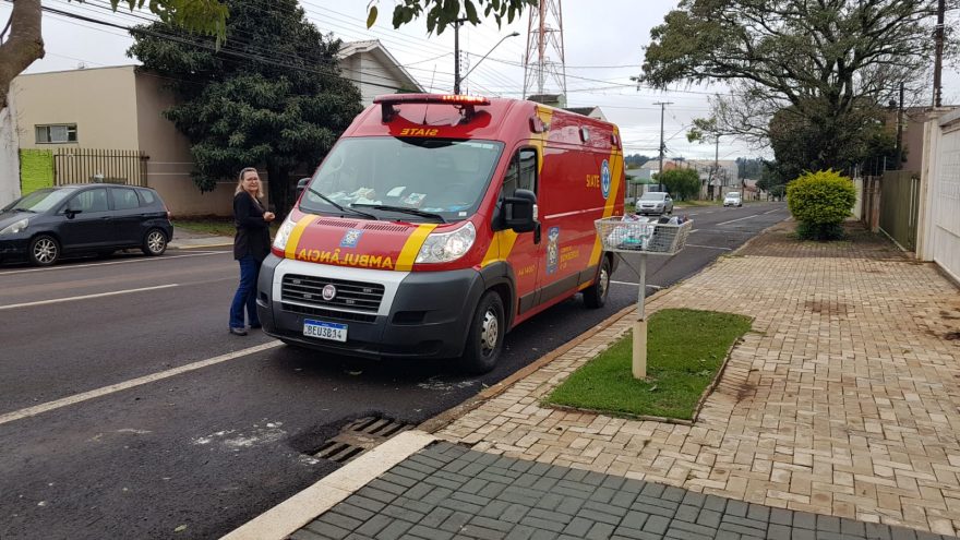 Criança de um ano fica ferida ao sofrer queda de cadeirinha na Rua Cuiabá