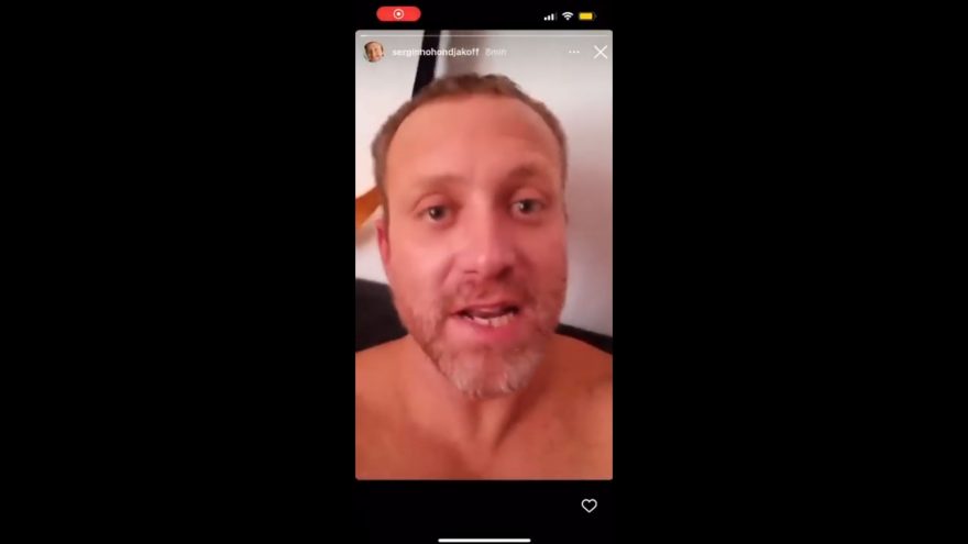 Ator aparece alterado em vídeo e ameaça matar o próprio pai por dinheiro
