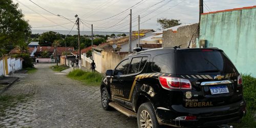 PF faz operação contra desvio de verbas da saúde no Vale do Paraíba Imagem referente a PF faz operação contra desvio de verbas da saúde no Vale do Paraíba