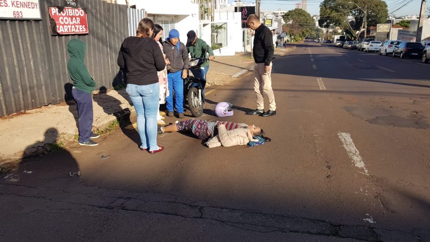 Motociclista fica ferida em acidente na Região Central de Cascavel
