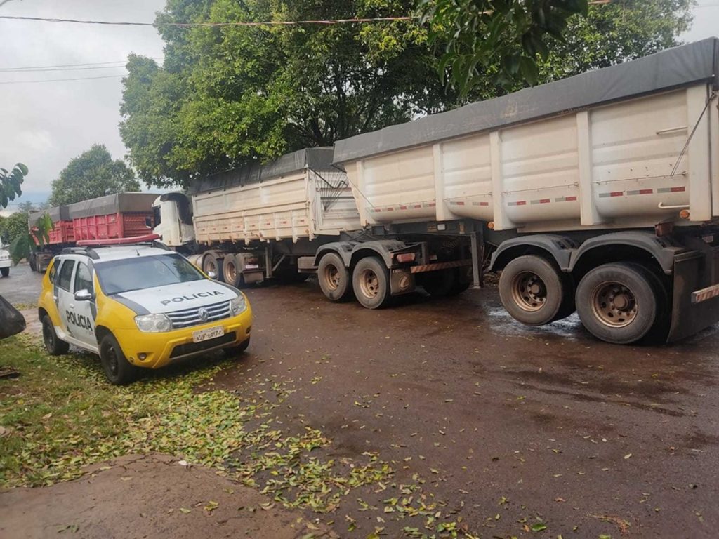 PM prende dois homens e apreende duas carretas após tentativa de golpe em cooperativa da região