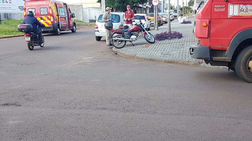 Colisão entre caminhão e motocicleta deixa piloto ferido no Coqueiral