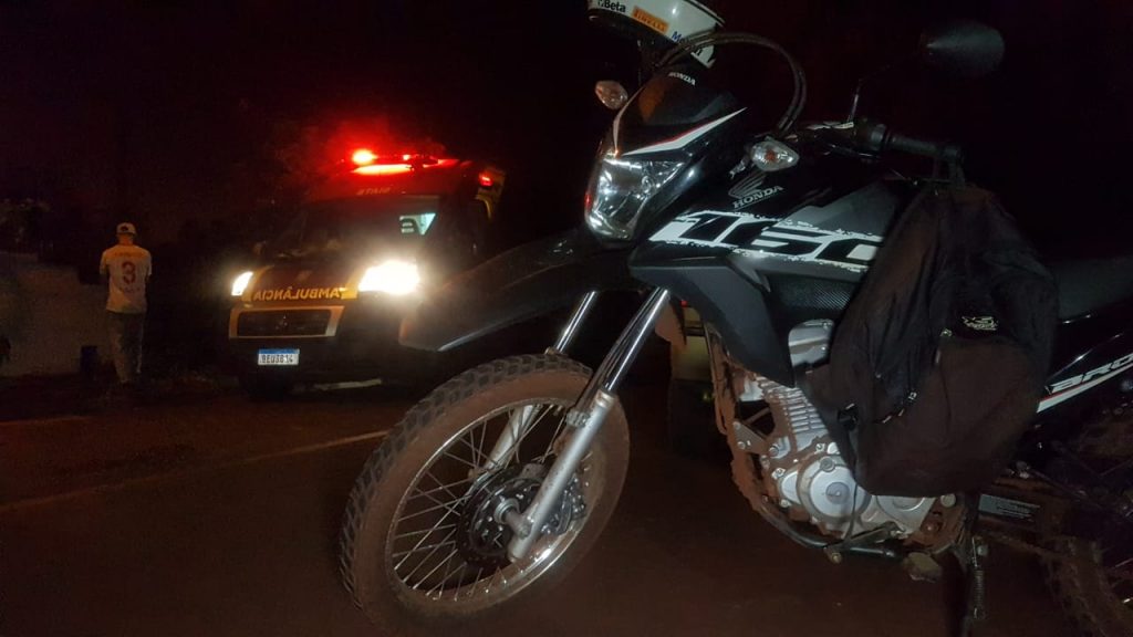 Duas motocicletas colidem no Brasmadeira onde duas pessoas ficam feridas
