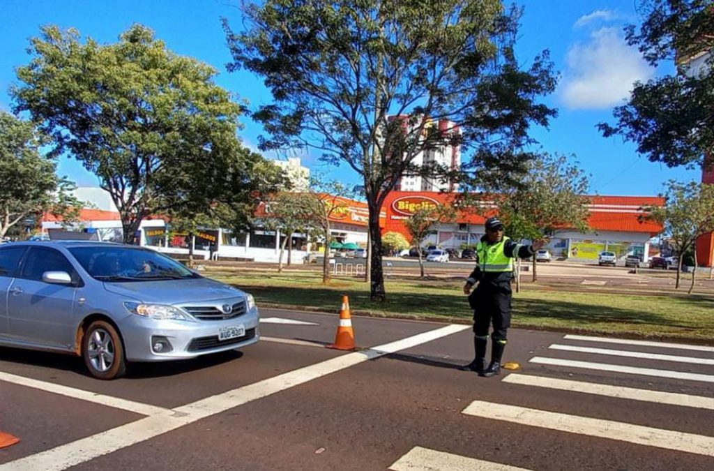 Operação vai fiscalizar e multar quem não der preferência para pedestres em Cascavel