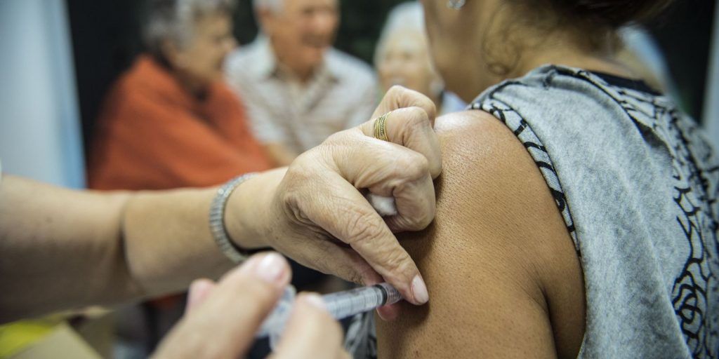 Dia D de vacinação imunizou mais de 6,2 mil cascavelenses