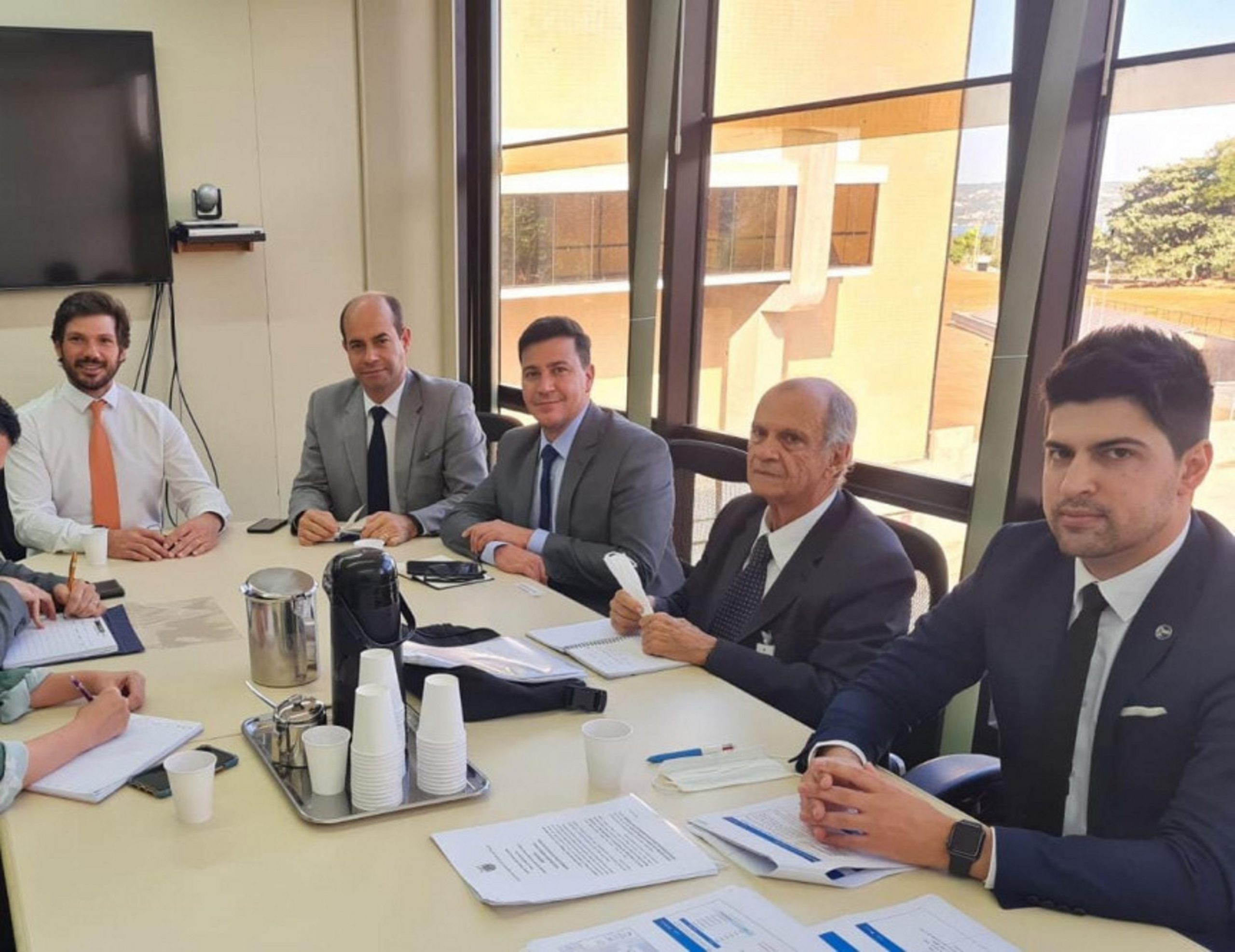 Reunião apresenta estudo com pontos questionáveis sobre o pedágio no Paraná Reunião apresenta estudo com pontos questionáveis sobre o pedágio no Paraná