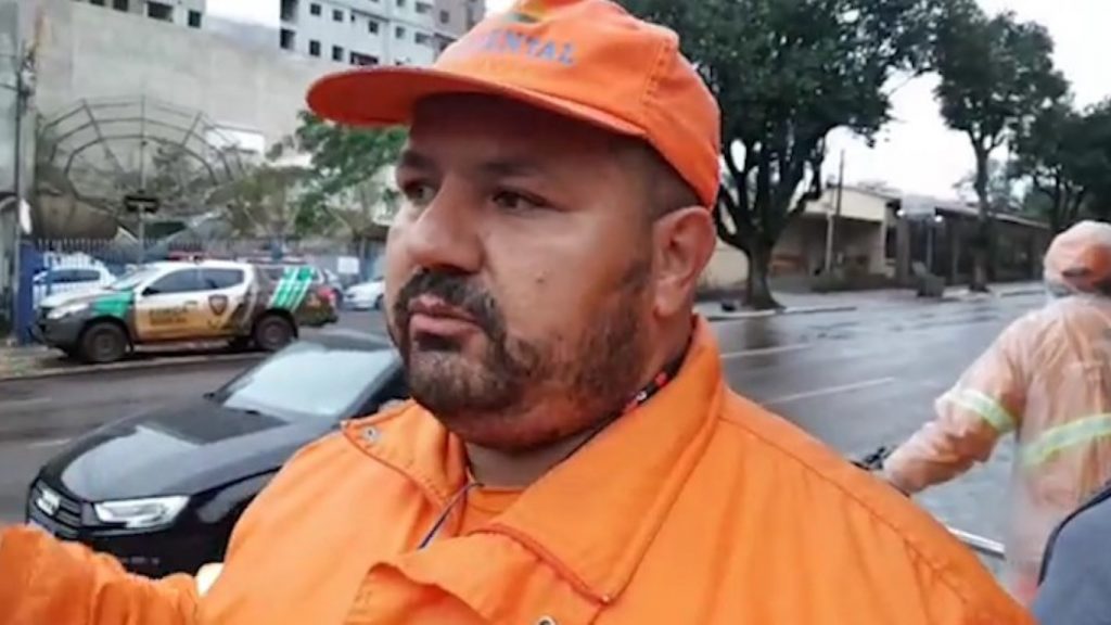 “Ele falou que estava armado e iria matar a gente” relatou Gari após sofrer ameaças de motorista
