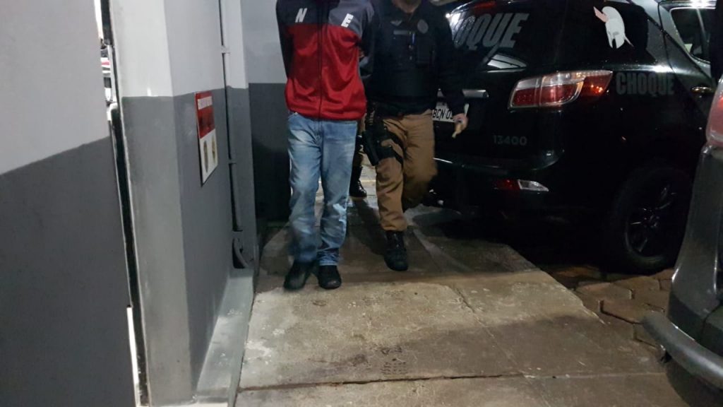 Rocam prende jovem com 27 tabletes de maconha