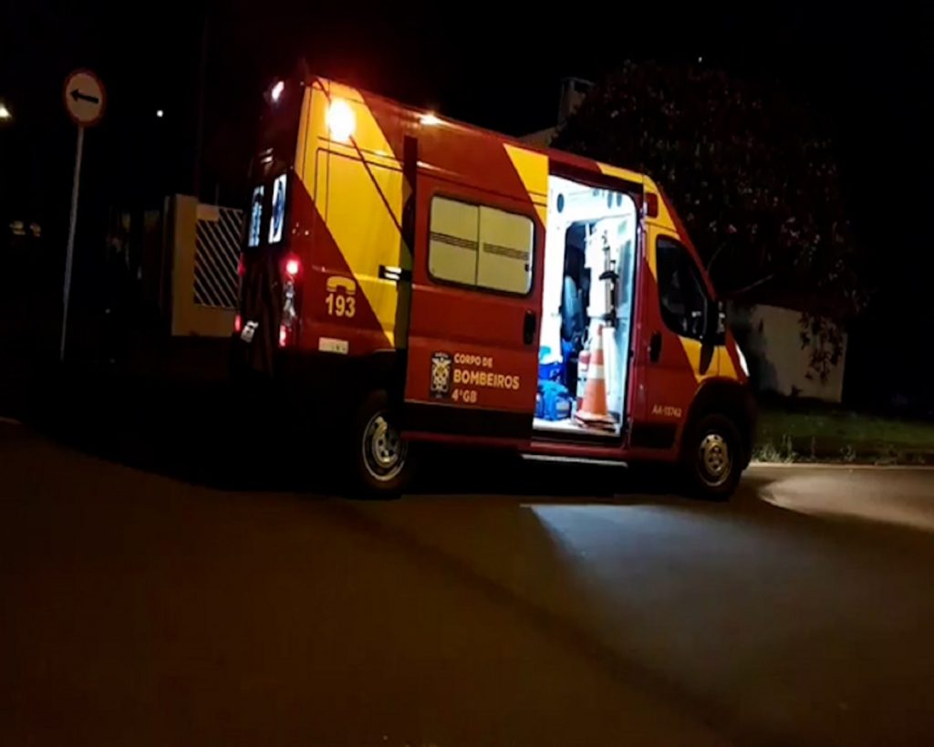 Rapaz fica ferido em acidente de trânsito no Bairro Esmeralda