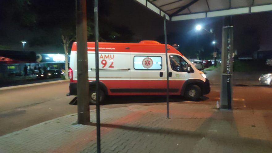Homem passa mal e sofre desmaio após consumir bebidas alcoólicas em bar na Av. da Fag
