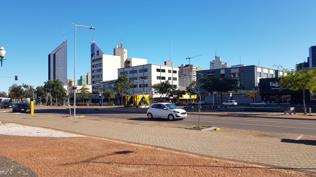 Cadê o povo? Debaixo das cobertas! Movimentação em Cascavel é atípica para o domingo