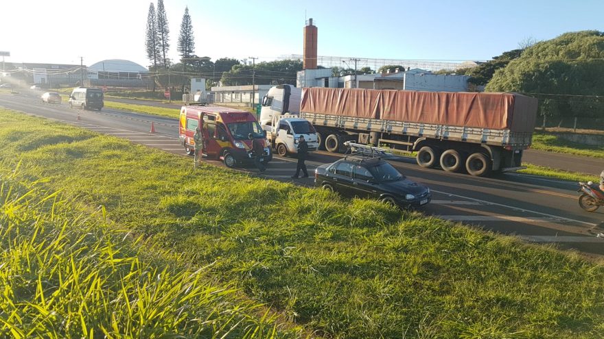 Vítima fica ferida após sofrer queda de veículo na rodovia BR-277