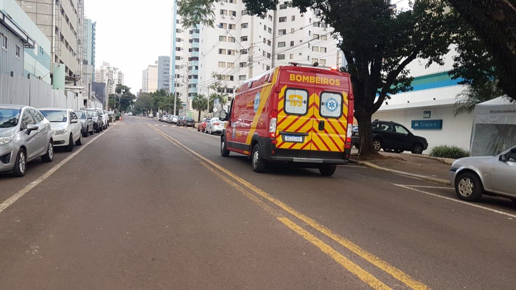 Colisão de trânsito no Centro mobiliza socorristas do Siate