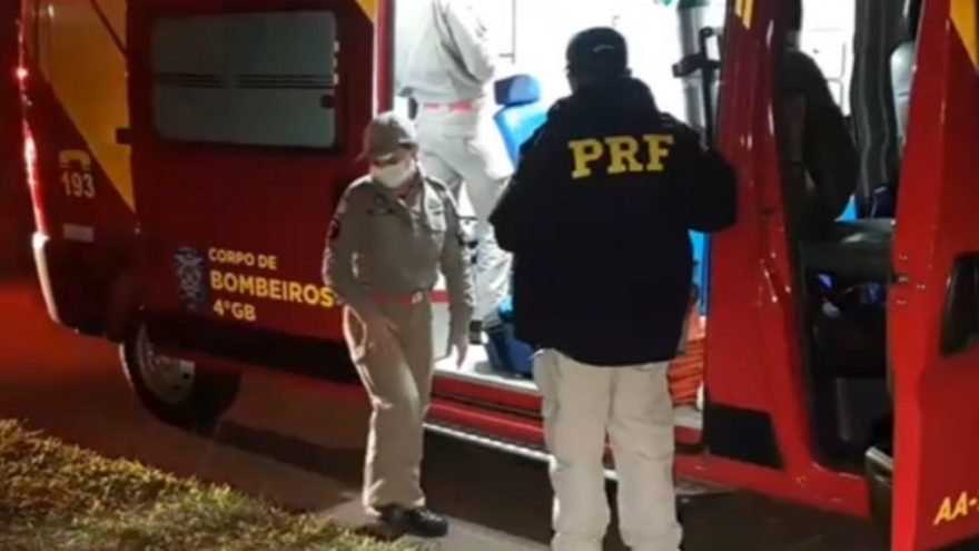 Equipe do Corpo de Bombeiros é acionada para atender vítima de queda