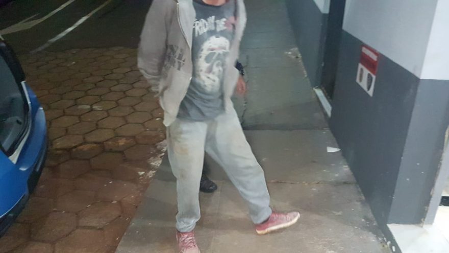 Homem com mandado de prisão em aberto por violência doméstica é detido pela GM no Santa Cruz