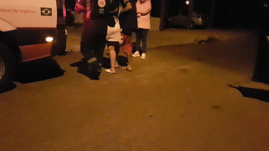 Jovem é socorrida após ser agredida pela ex-companheira no Bairro Neva